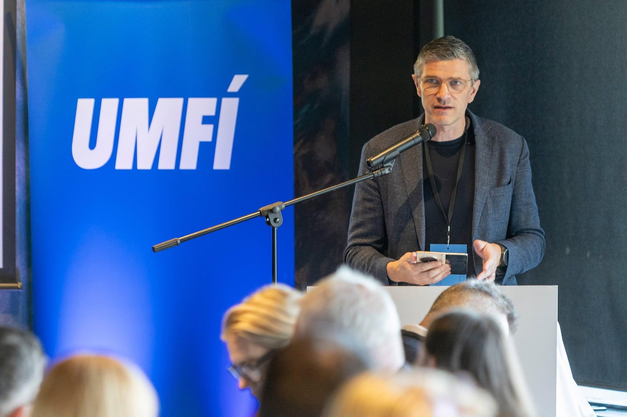 /cdn/media/Frettamyndir/jon-umfi.jpg?v=1791795804